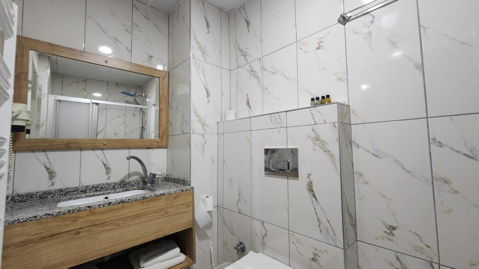 Yildiz Hotel 어굽 외부 사진